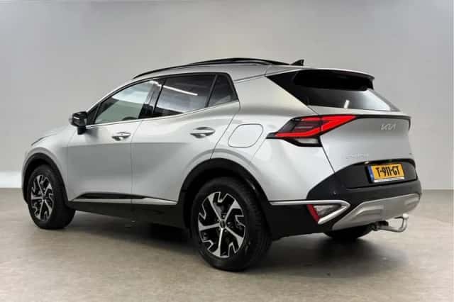 Kia Sportage (2023) thumbnail 3