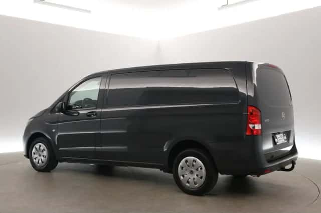 Mercedes-Benz Vito (2022) thumbnail 4