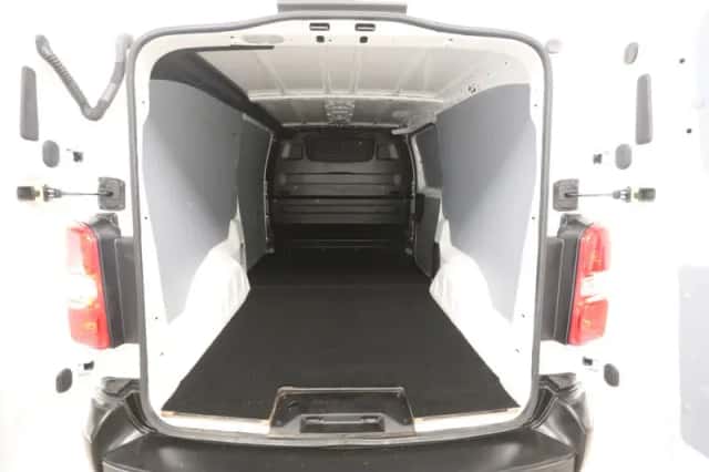 Opel Vivaro (2020) thumbnail 3
