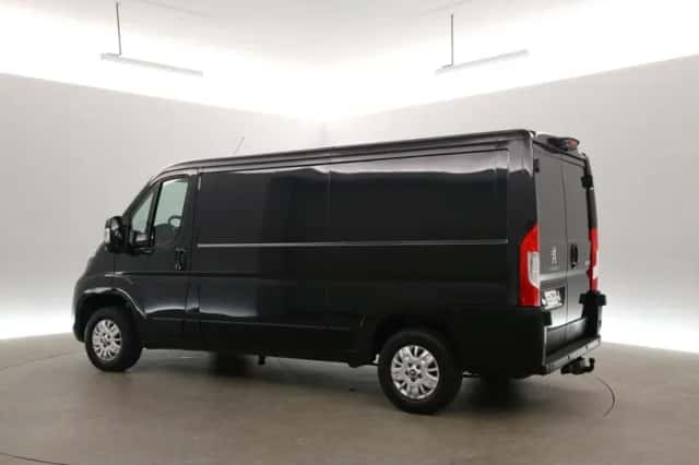 Peugeot Boxer (2021) thumbnail 4