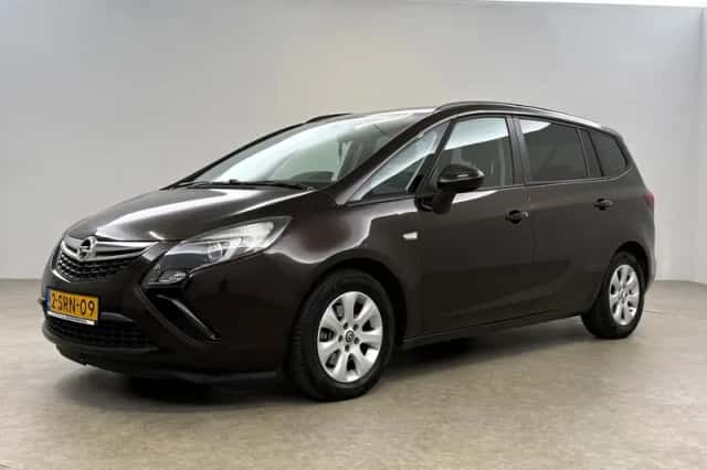 Opel Zafira (2013) thumbnail 5
