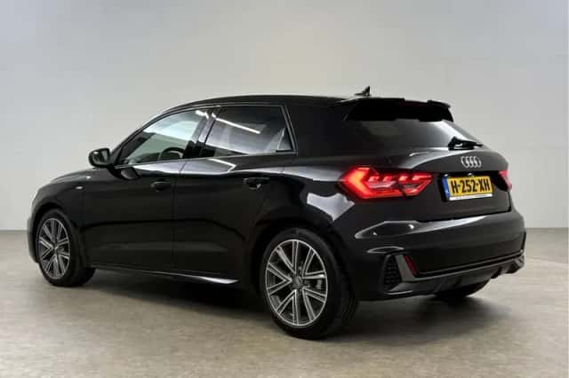 Audi A1 (2020) thumbnail 3
