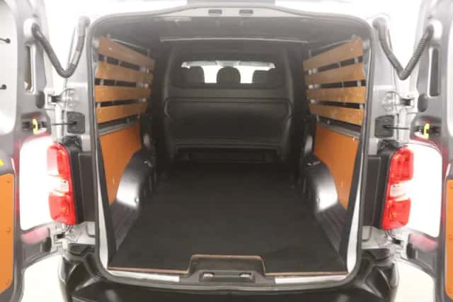 Opel Vivaro (2020) thumbnail 3