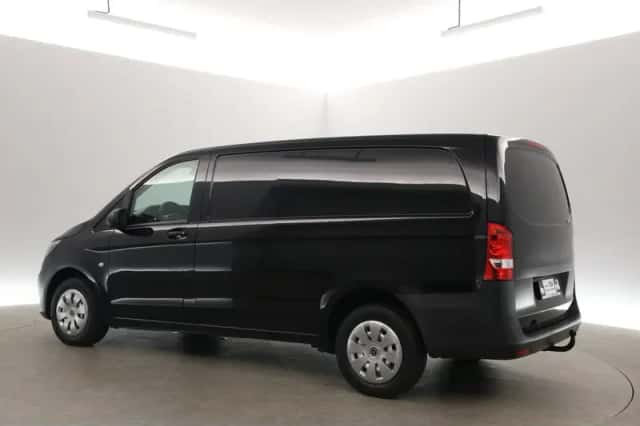 Mercedes-Benz Vito (2021) thumbnail 4