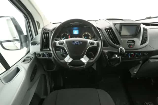 Ford Transit (2019) thumbnail 2