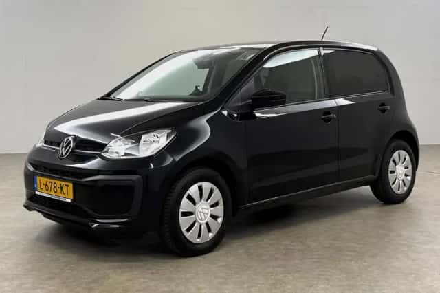 Volkswagen Up! (2021) thumbnail 6