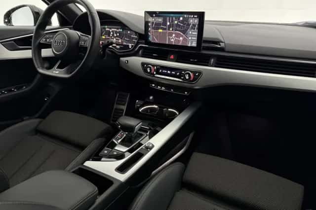 Audi A4 (2022) thumbnail 4