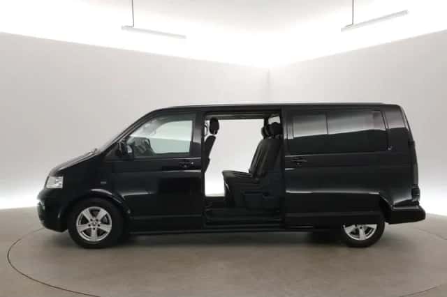Volkswagen Transporter (2009) thumbnail 6