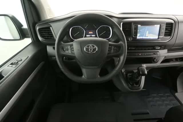 Toyota Proace (2018) thumbnail 2