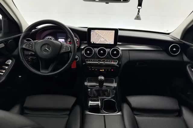 Mercedes-Benz C-Klasse (2015) thumbnail 2