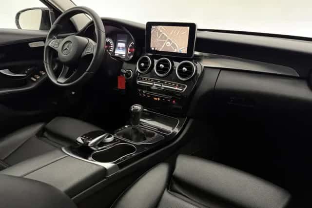 Mercedes-Benz C-Klasse (2015) thumbnail 4