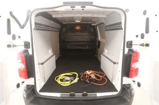 Opel Vivaro-e (2021) thumbnail 3