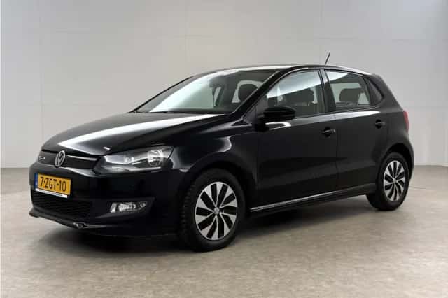Volkswagen Polo (2015) thumbnail 6