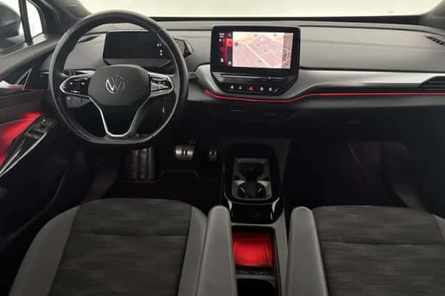 Volkswagen ID.4 (2023) thumbnail 2