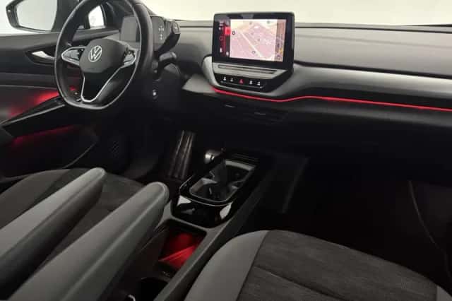Volkswagen ID.4 (2023) thumbnail 4