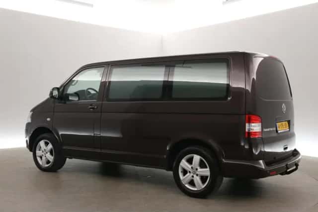 Volkswagen Transporter (2011) thumbnail 4