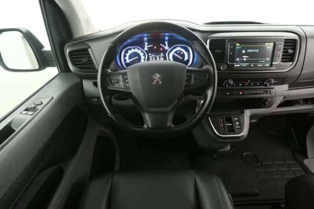 Peugeot E-Expert (2022) thumbnail 2