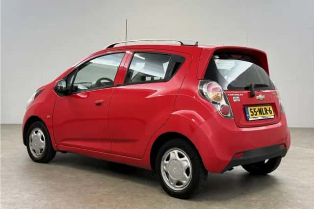 Chevrolet Spark (2010) thumbnail 3