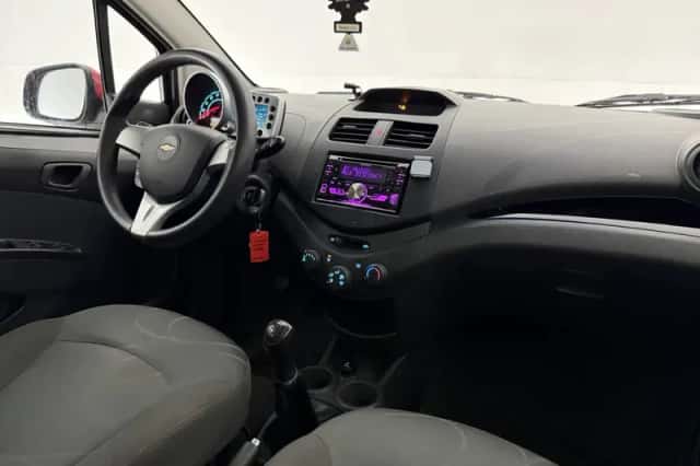 Chevrolet Spark (2010) thumbnail 4