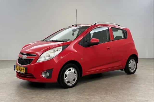 Chevrolet Spark (2010) thumbnail 5