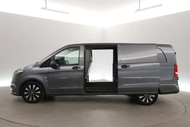Mercedes-Benz Vito (2021) thumbnail 4