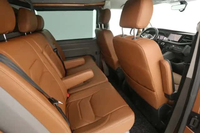 Volkswagen Transporter (2020) thumbnail 3