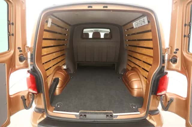 Volkswagen Transporter (2020) thumbnail 6