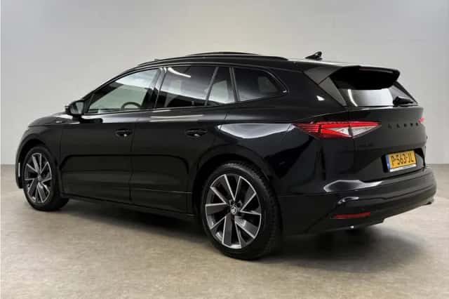 Škoda Enyaq (2022) thumbnail 3
