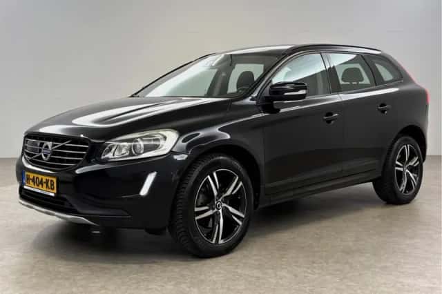 Volvo XC60 (2016) thumbnail 6