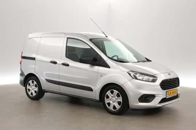 Ford Transit Courier (2021) thumbnail 6