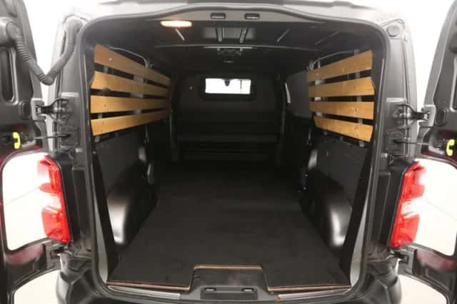 Peugeot Expert (2022) thumbnail 3