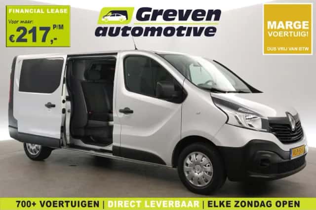 Renault Trafic (2016) thumbnail 1