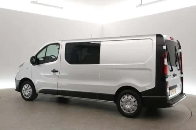 Renault Trafic (2016) thumbnail 6