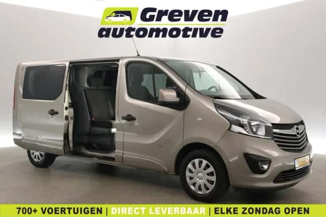 Opel Vivaro (2015) thumbnail 1