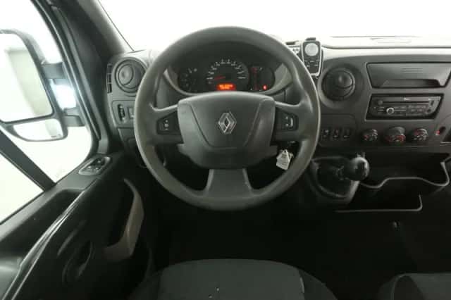 Renault Master (2014) thumbnail 2