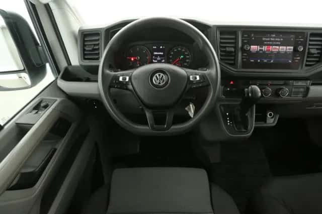 Volkswagen Crafter (2022) thumbnail 2