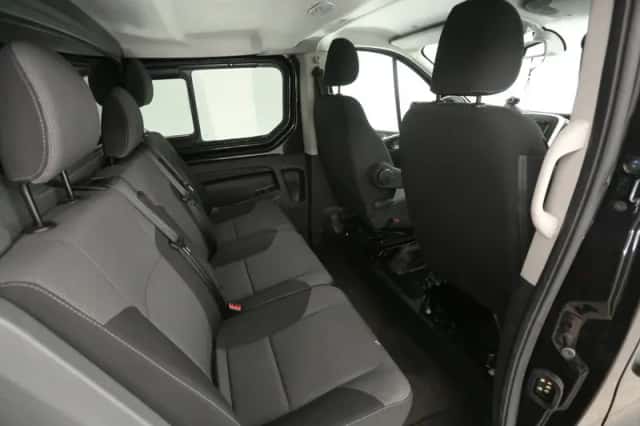 Renault Trafic (2019) thumbnail 3