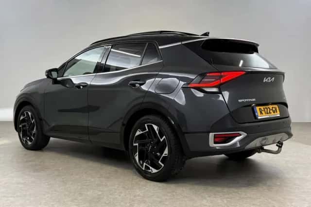 Kia Sportage (2022) thumbnail 3