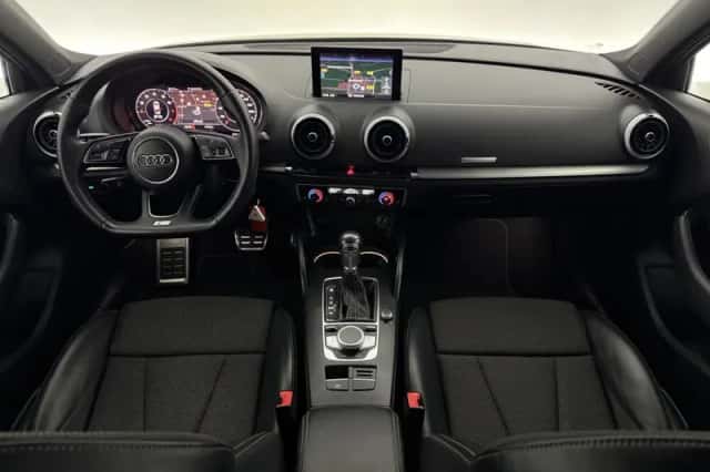 Audi A3 (2019) thumbnail 2