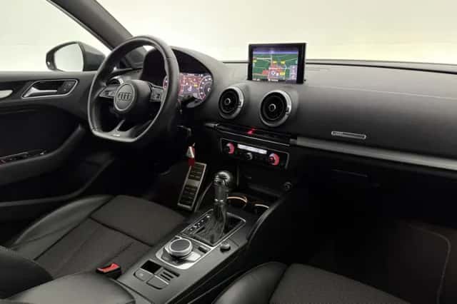 Audi A3 (2019) thumbnail 4