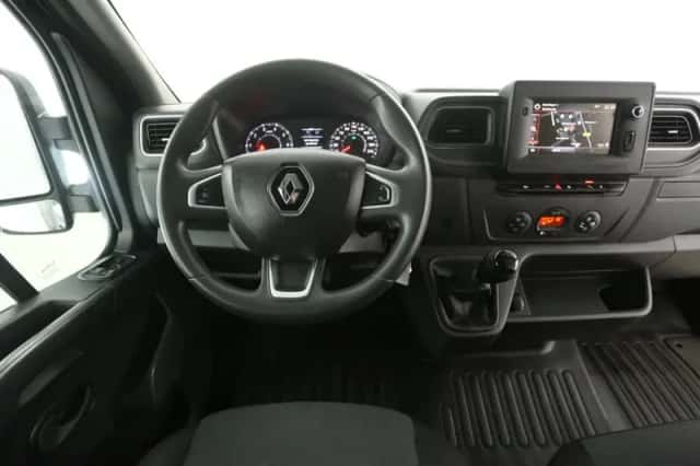 Renault Master (2022) thumbnail 2