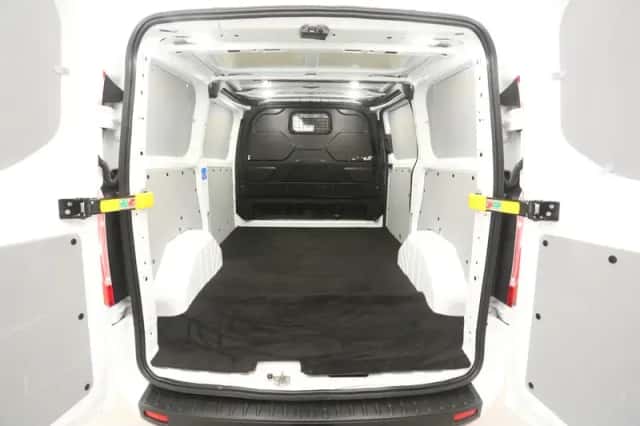 Ford Transit Custom (2022) thumbnail 3