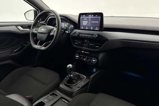 Ford Focus (2023) thumbnail 4