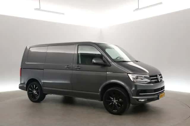 Volkswagen Transporter (2018) thumbnail 6