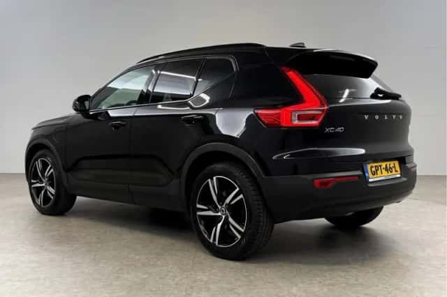 Volvo XC40 (2020) thumbnail 3