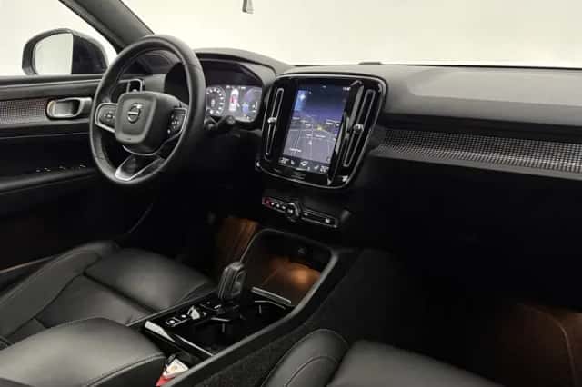 Volvo XC40 (2020) thumbnail 4
