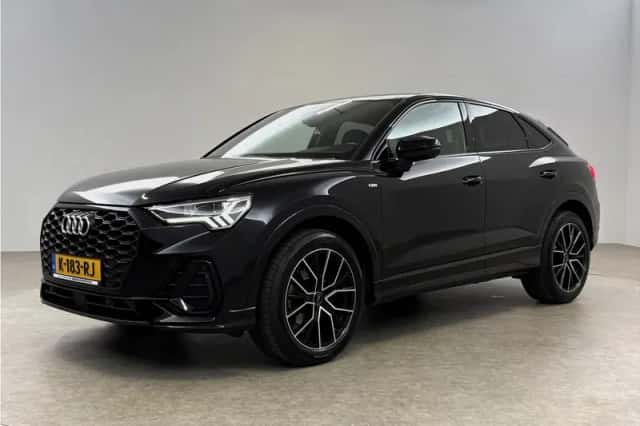 Audi Q3 (2021) thumbnail 6