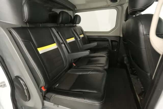 Opel Vivaro (2014) thumbnail 3