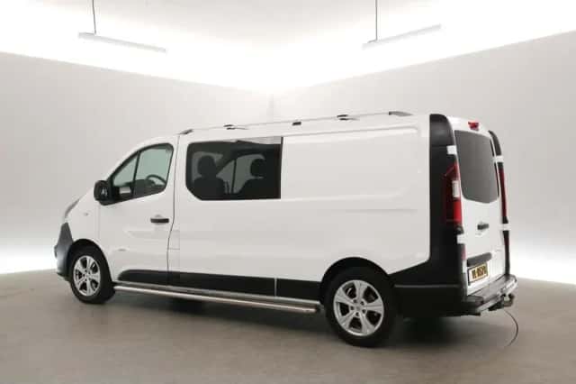 Opel Vivaro (2014) thumbnail 6