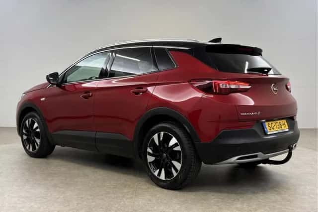 Opel Grandland (2018) thumbnail 3